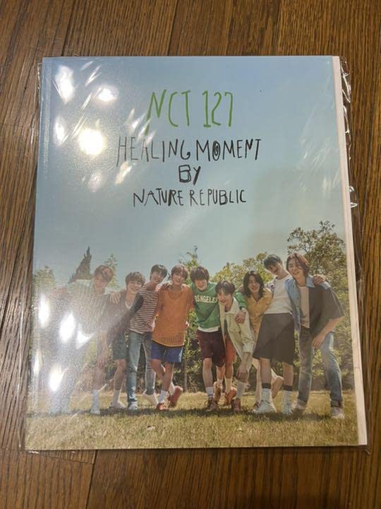 Amazon.co.jp: NCT 127 写真集 フォトブック NATURE REPUBLIC : 文房具